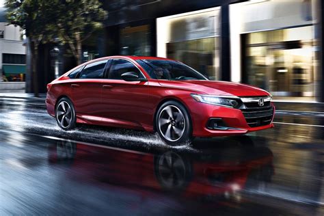 Edmunds honda accord - The 2011 Honda Accord LX trims and SE are powered by a 2.4-liter inline-4 engine that produces 177 horsepower and 161 pound-feet of torque. The EX version of this engine produces 190 hp and 162 lb ...